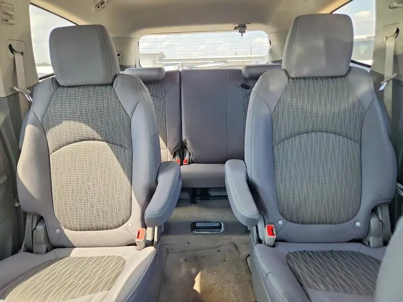 2013 CHEVROLET TRAVERSE LT  