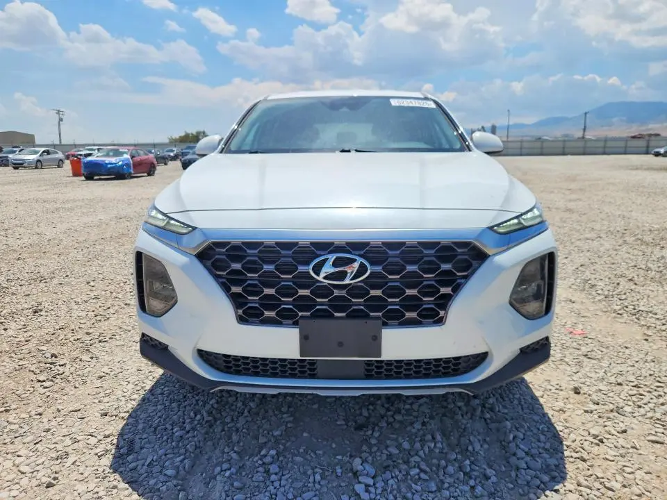 2020 HYUNDAI SANTA FE SE  