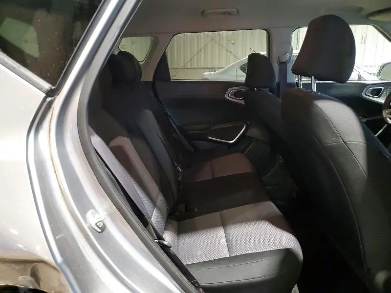 2022 KIA SOUL LX  