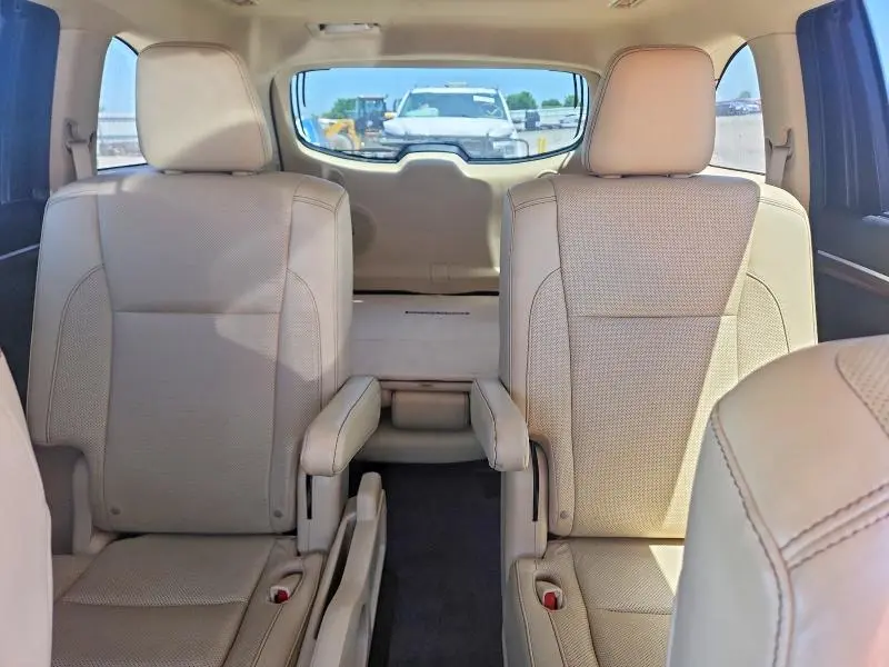 2016 TOYOTA HIGHLANDER LIMITED  