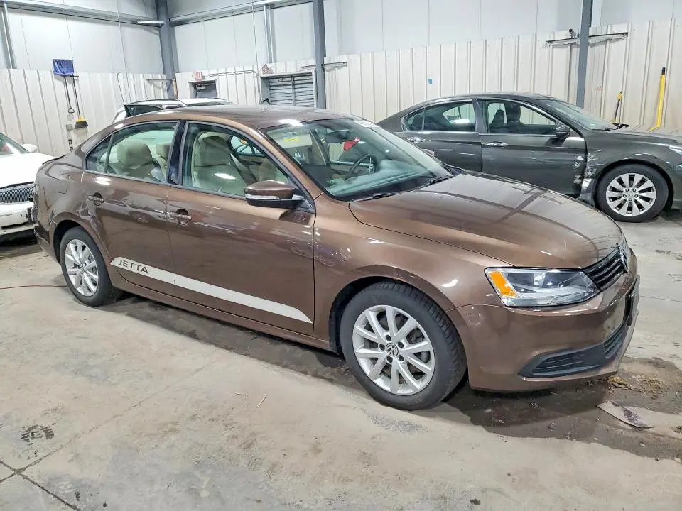 2012 VOLKSWAGEN JETTA SE  