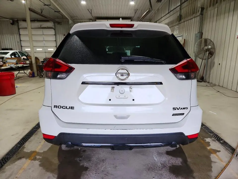 2018 NISSAN ROGUE SV  