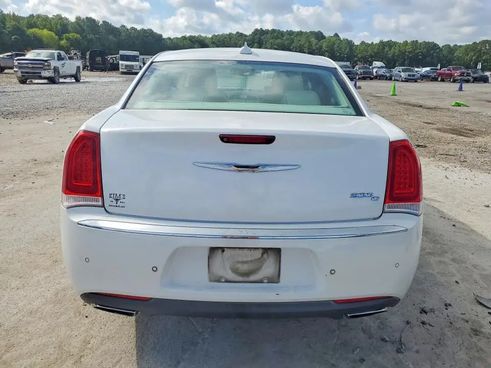 2015 CHRYSLER 300C   