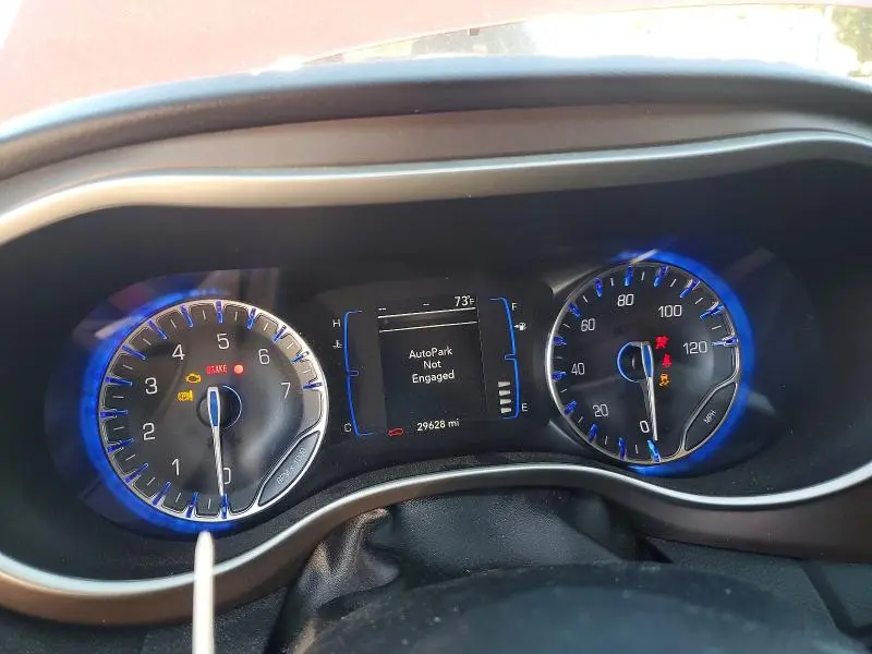 2022 CHRYSLER VOYAGER LX  