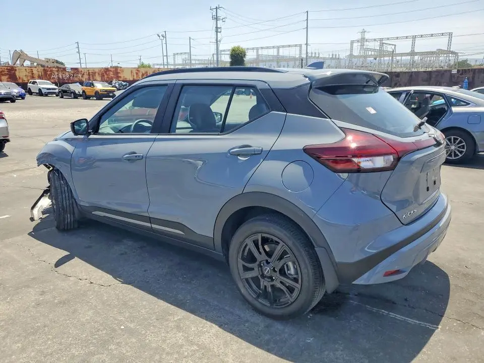 2024 NISSAN KICKS SR  