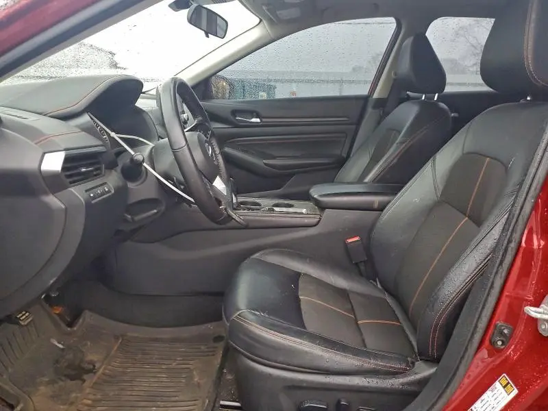 2021 NISSAN ALTIMA SR  