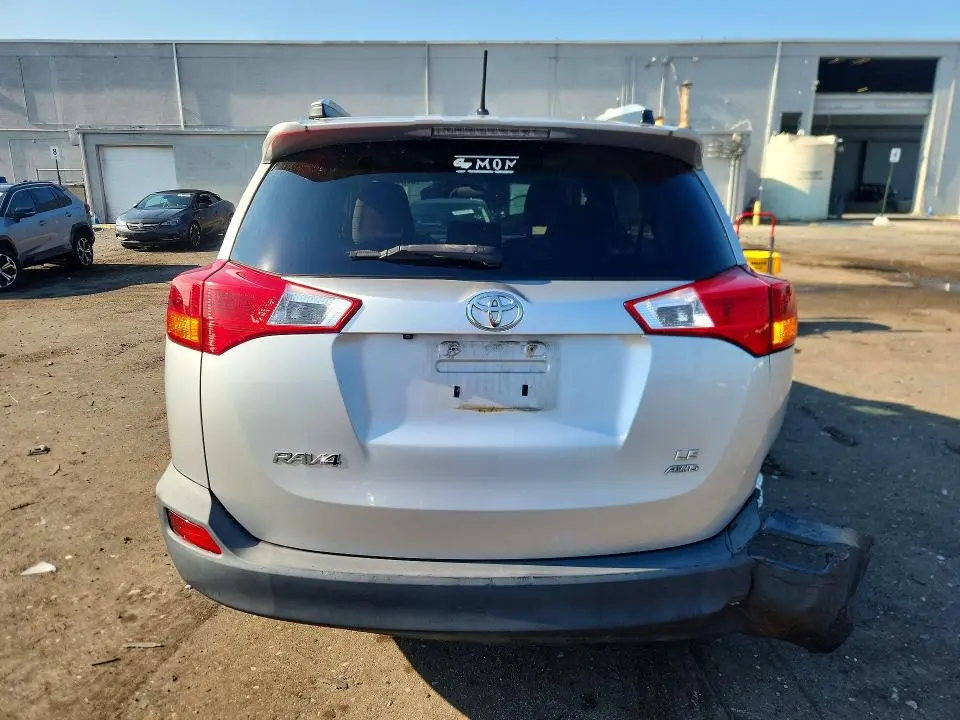 2013 TOYOTA RAV4 LE  