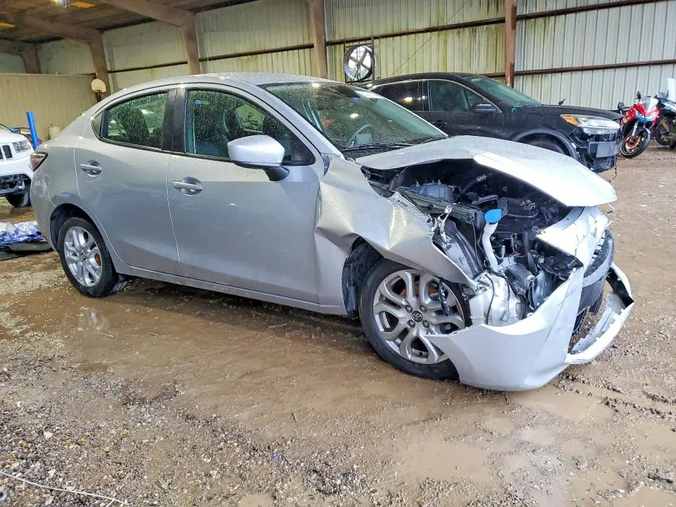 2017 TOYOTA YARIS IA BASE  