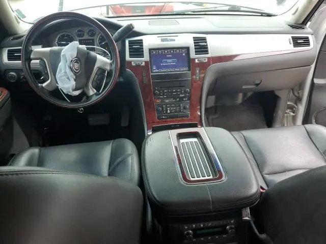 2014 CADILLAC ESCALADE LUXURY  