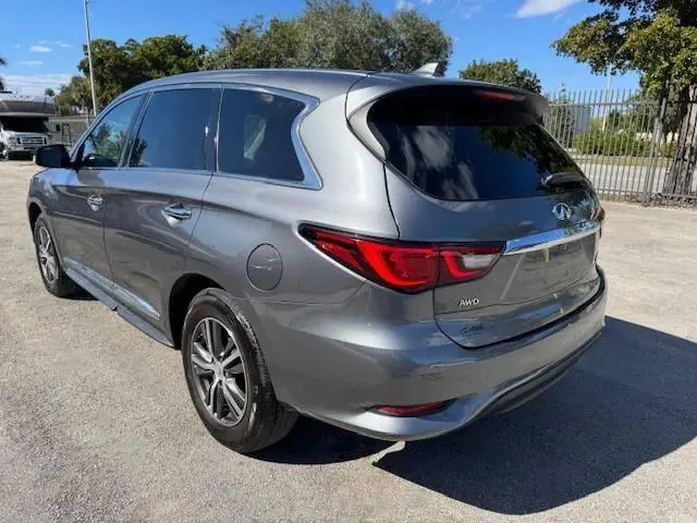 2019 INFINITI QX60 LUXE
