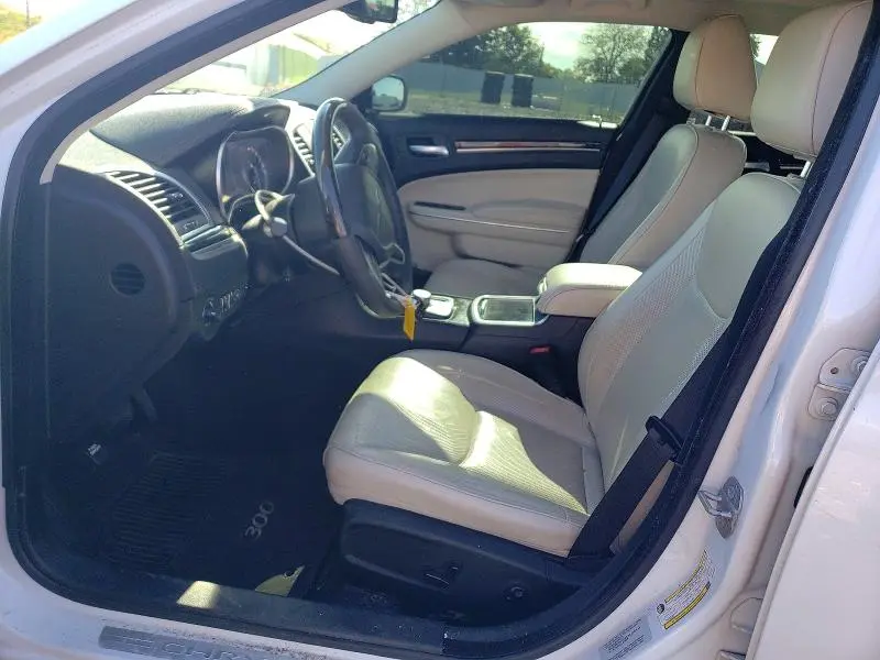 2016 CHRYSLER 300C   