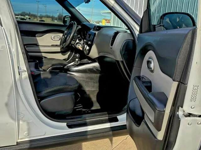 2014 KIA SOUL +  
