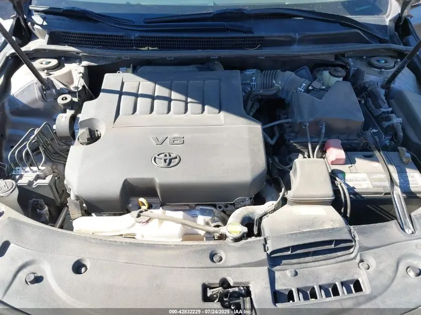 2015 TOYOTA AVALON LIMITED