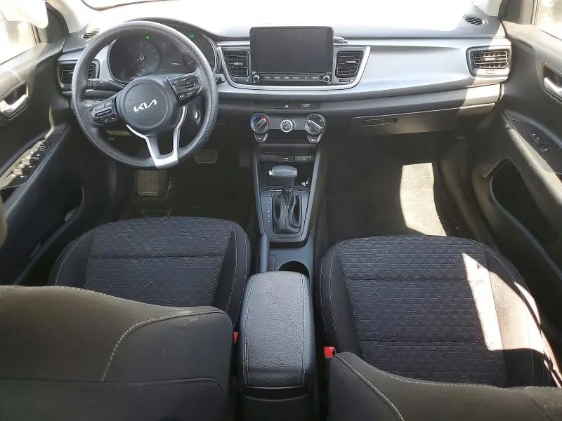 2022 KIA RIO S  