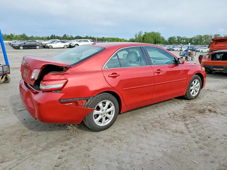 2011 TOYOTA CAMRY LE  