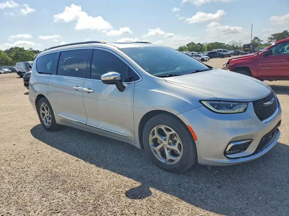 2023 CHRYSLER PACIFICA LIMITED  