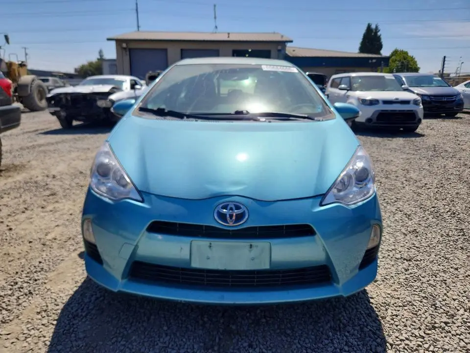 2013 TOYOTA PRIUS C THREE  