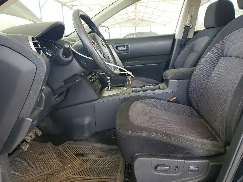 2011 NISSAN ROGUE S  