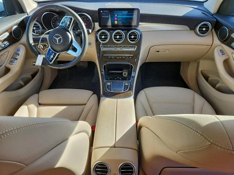 2021 MERCEDES-BENZ GLC 300  