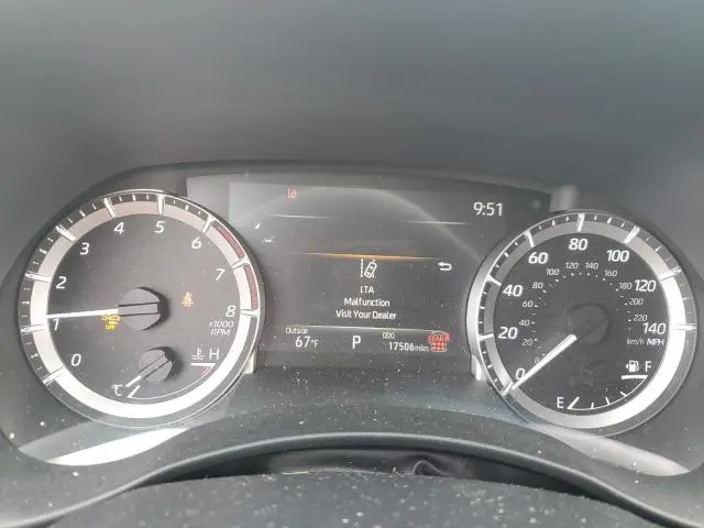 2024 TOYOTA HIGHLANDER LE  