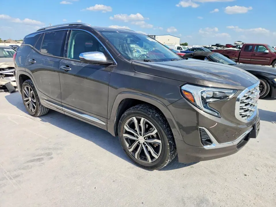 2019 GMC TERRAIN DENALI  