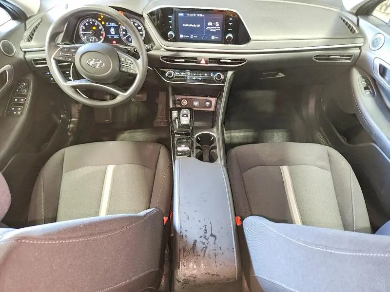 2023 HYUNDAI SONATA SE  