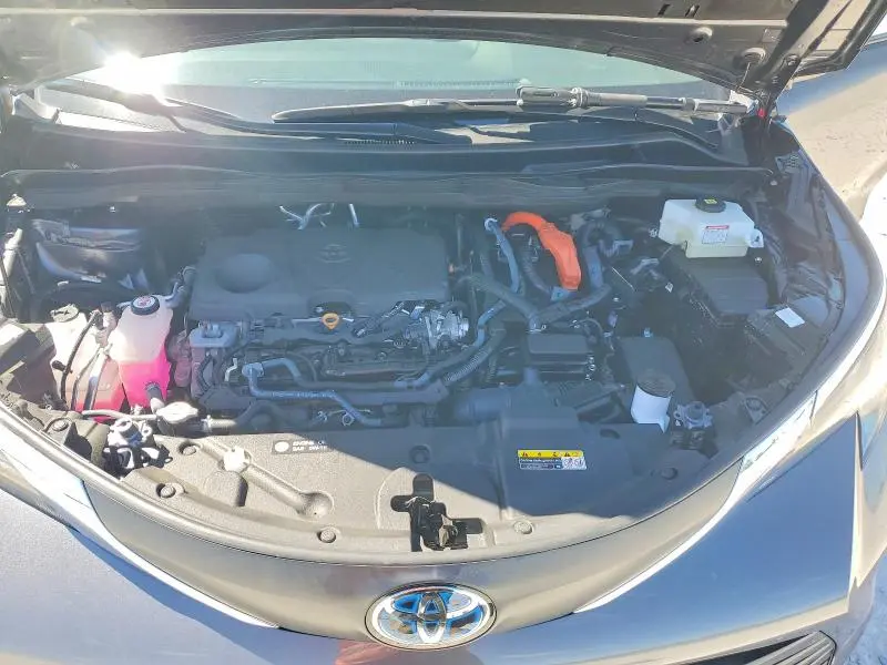 2025 TOYOTA SIENNA XLE 7-PASSENGER  