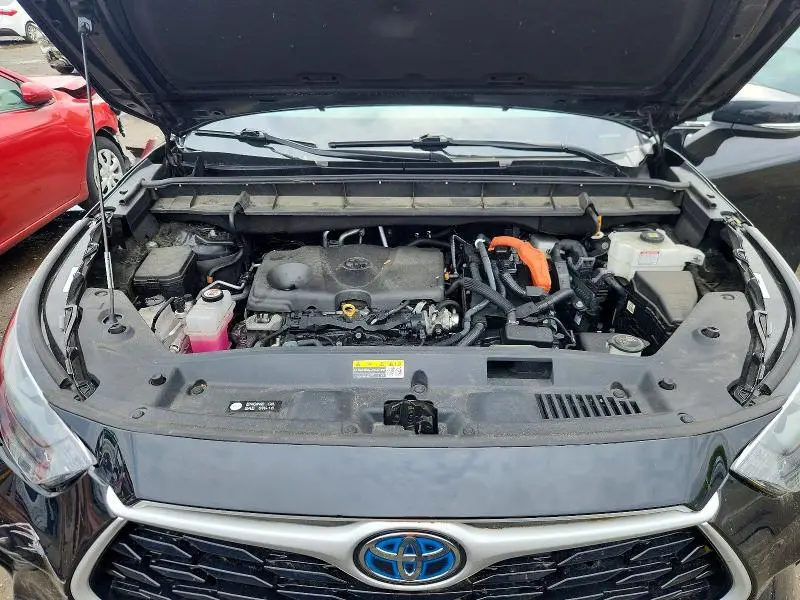 2024 TOYOTA HIGHLANDER HYBRID LE  