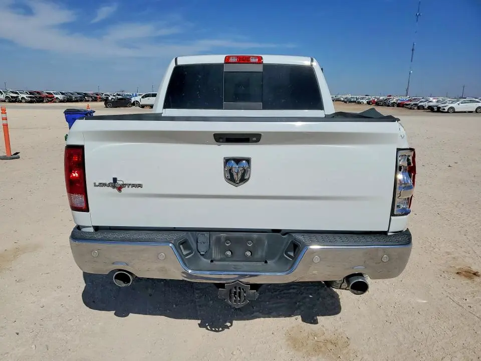 2017 RAM 1500 SLT  
