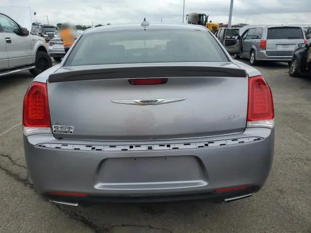 2016 CHRYSLER 300C   