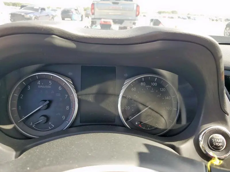 2022 INFINITI Q50 LUXE  