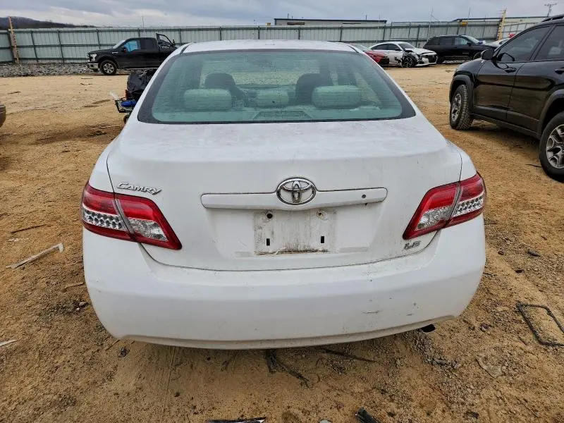 2011 TOYOTA CAMRY BASE  