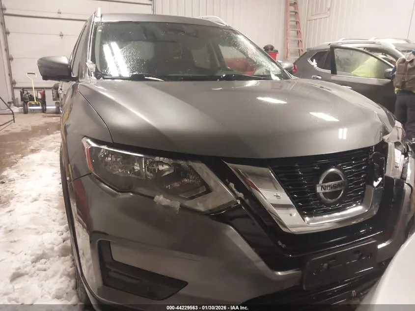 2019 NISSAN ROGUE SV