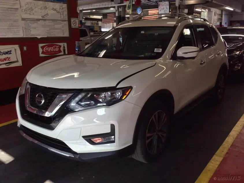 2019 NISSAN ROGUE SV