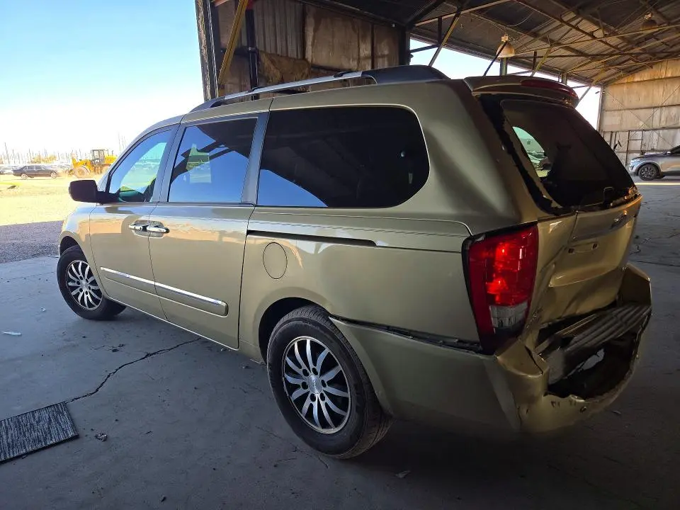 2011 KIA SEDONA EX  