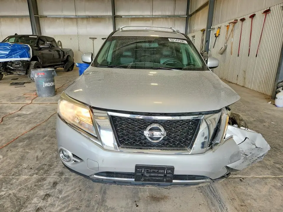 2014 NISSAN PATHFINDER SL  