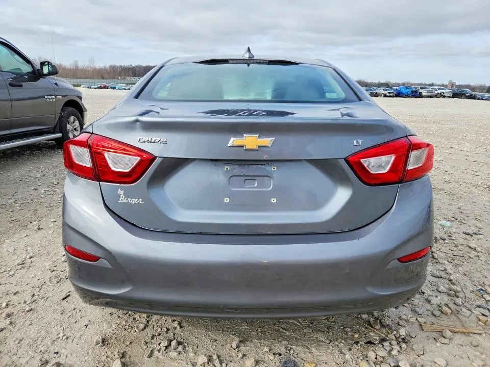 2018 CHEVROLET CRUZE LT  