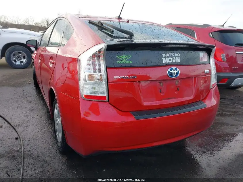 2011 TOYOTA PRIUS THREE