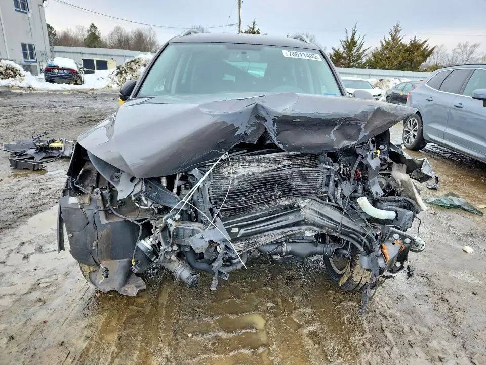 2014 VOLKSWAGEN TIGUAN S  