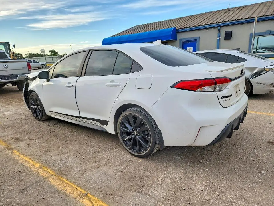 2024 TOYOTA COROLLA SE  