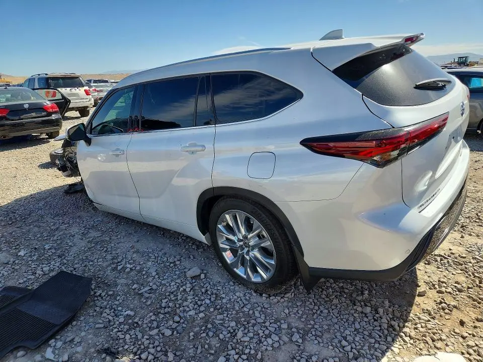 2024 TOYOTA HIGHLANDER LIMITED  