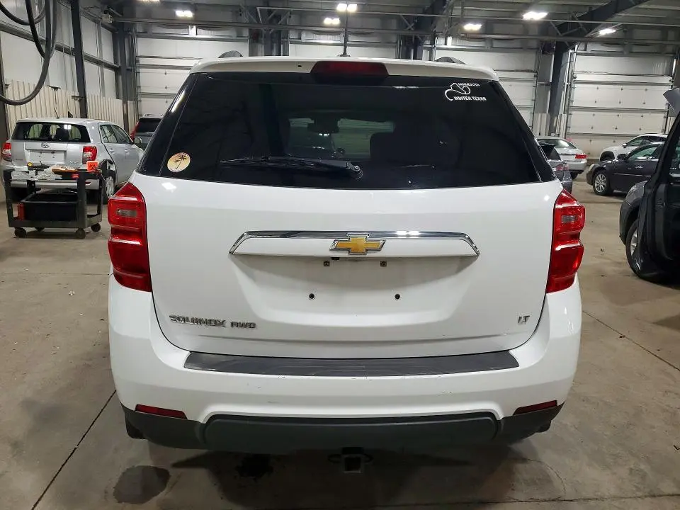 2017 CHEVROLET EQUINOX LT  