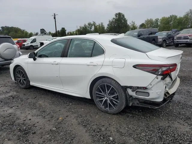 2021 TOYOTA CAMRY SE  
