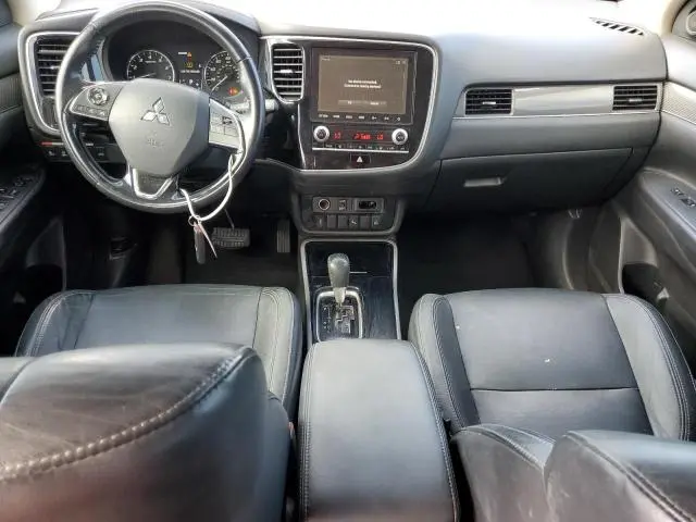 2020 MITSUBISHI OUTLANDER SE  