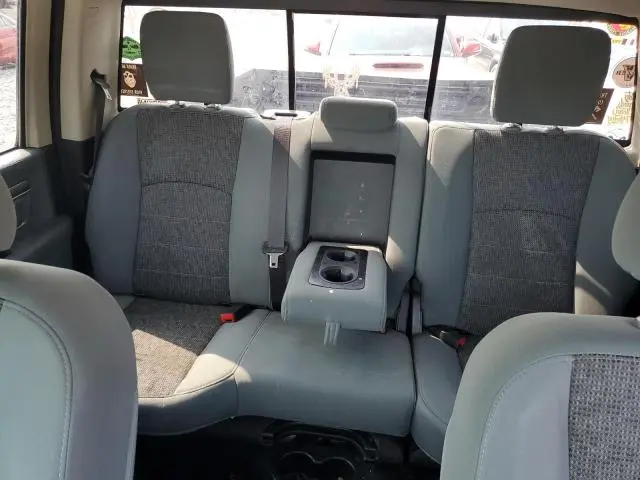 2015 RAM 1500 SLT  