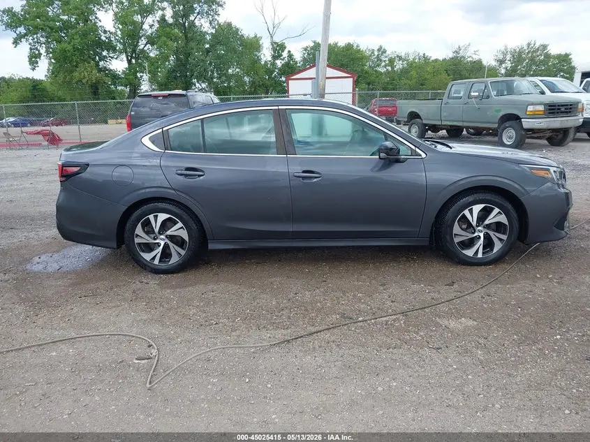 2022 SUBARU LEGACY  
