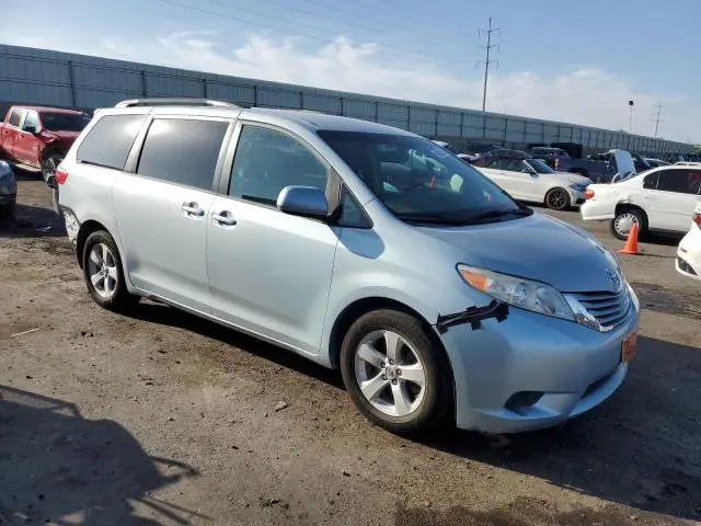 2015 TOYOTA SIENNA LE  
