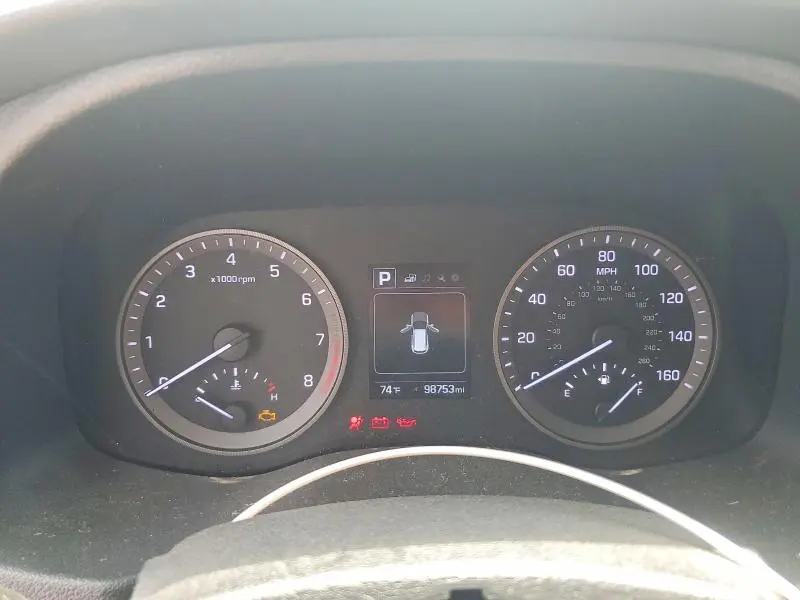 2018 HYUNDAI TUCSON SE  