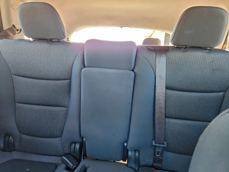 2012 KIA SORENTO BASE  