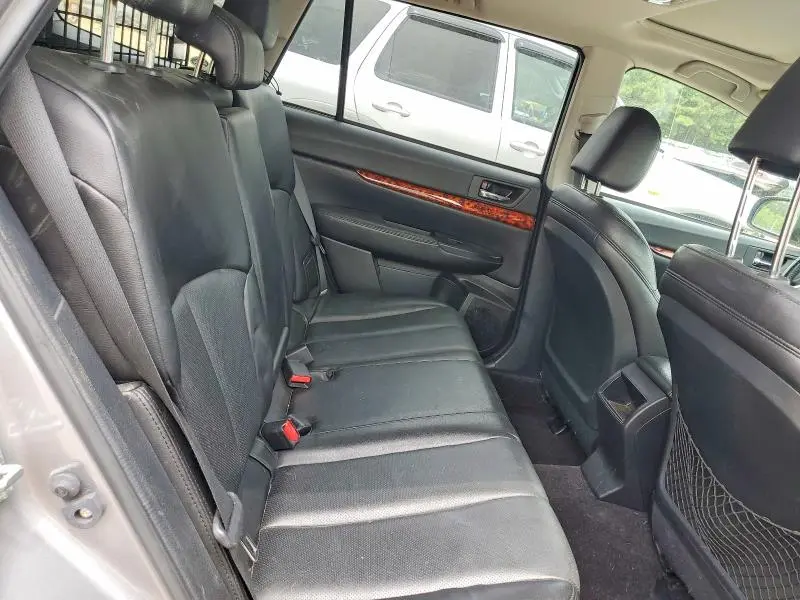 2010 SUBARU OUTBACK 2.5I LIMITED  
